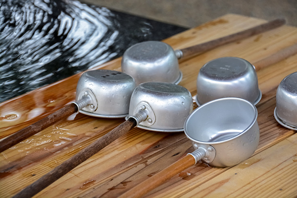 形容赚钱辛苦的句子